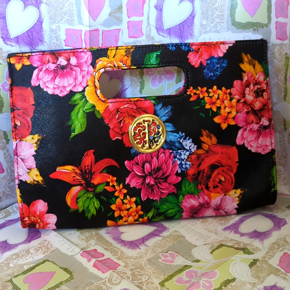 Floral clutch purse‎